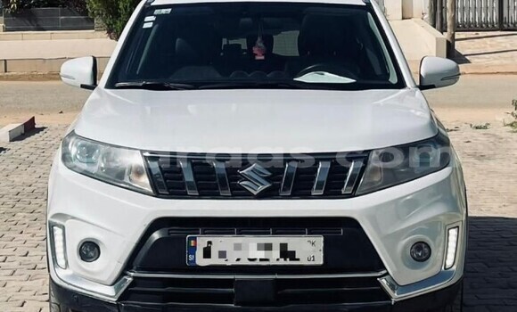 Acheter Occasion Voiture Suzuki Vitara Blanc à Dakar, Dakar Acheter Occasion Voiture Suzuki Vitara Blanc à Dakar, Dakar