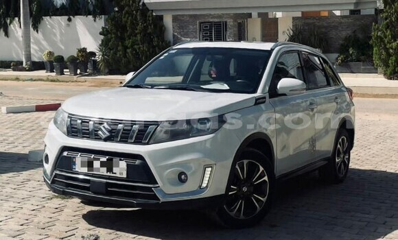 Acheter Occasion Voiture Suzuki Vitara Blanc à Dakar, Dakar Acheter Occasion Voiture Suzuki Vitara Blanc à Dakar, Dakar