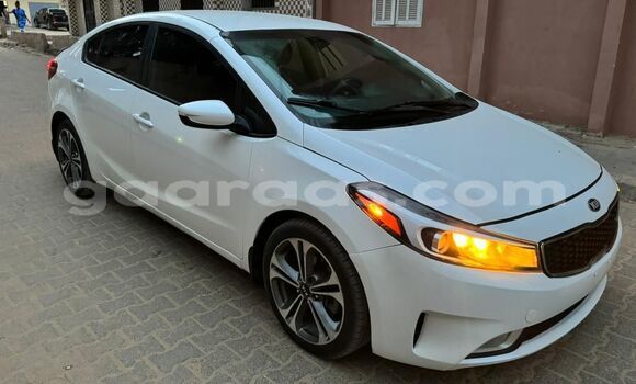 Acheter Occasion Voiture Kia Forte Blanc à Dakar, Dakar Acheter Occasion Voiture Kia Forte Blanc à Dakar, Dakar