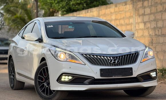 Acheter Occasion Voiture Hyundai Grandeur Blanc à Dakar, Dakar