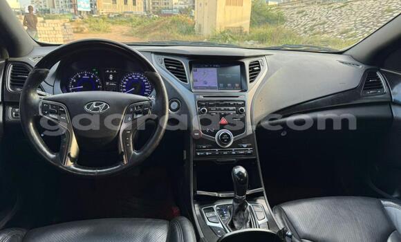 Acheter Occasion Voiture Hyundai Grandeur Blanc à Dakar, Dakar Acheter Occasion Voiture Hyundai Grandeur Blanc à Dakar, Dakar