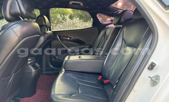 Acheter Occasion Voiture Hyundai Grandeur Blanc à Dakar, Dakar Acheter Occasion Voiture Hyundai Grandeur Blanc à Dakar, Dakar