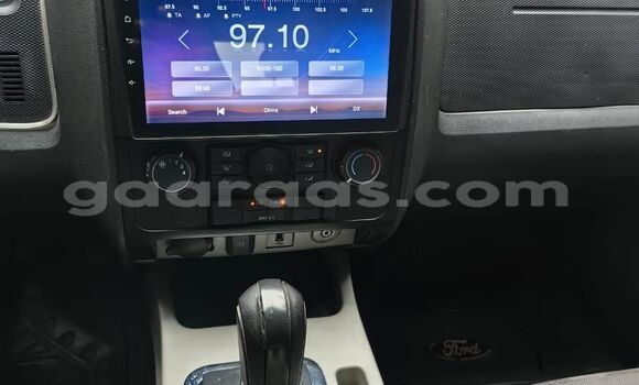 Acheter Occasion Voiture Ford Escape Bleu à Dakar, Dakar Acheter Occasion Voiture Ford Escape Bleu à Dakar, Dakar