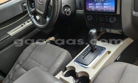 Acheter Occasion Voiture Ford Escape Bleu à Dakar, Dakar Acheter Occasion Voiture Ford Escape Bleu à Dakar, Dakar