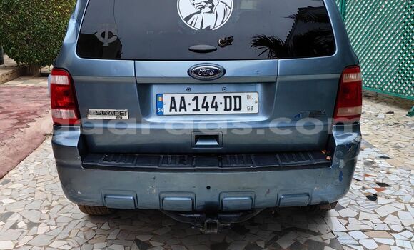 Acheter Occasion Voiture Ford Escape Bleu à Dakar, Dakar Acheter Occasion Voiture Ford Escape Bleu à Dakar, Dakar