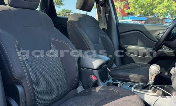 Acheter Occasion Voiture Jeep Cherokee Noir à Dakar, Dakar Acheter Occasion Voiture Jeep Cherokee Noir à Dakar, Dakar