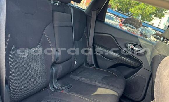 Acheter Occasion Voiture Jeep Cherokee Noir à Dakar, Dakar Acheter Occasion Voiture Jeep Cherokee Noir à Dakar, Dakar