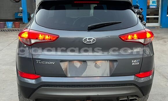 Acheter Occasion Voiture Hyundai Tucson Noir à Dakar, Dakar Acheter Occasion Voiture Hyundai Tucson Noir à Dakar, Dakar