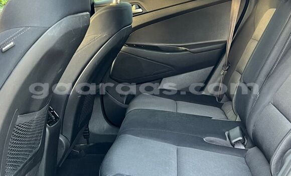 Acheter Occasion Voiture Hyundai Tucson Noir à Dakar, Dakar Acheter Occasion Voiture Hyundai Tucson Noir à Dakar, Dakar