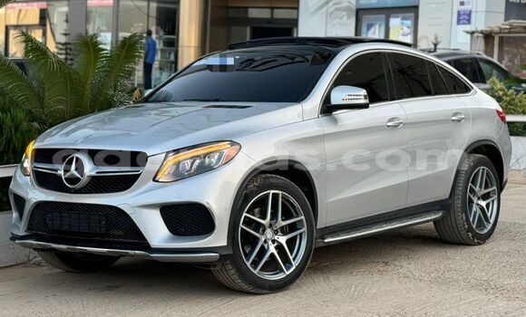 Acheter Import Voiture Mercedes‒Benz GLE Gris à Dakar, Dakar Acheter Import Voiture Mercedes‒Benz GLE Gris à Dakar, Dakar