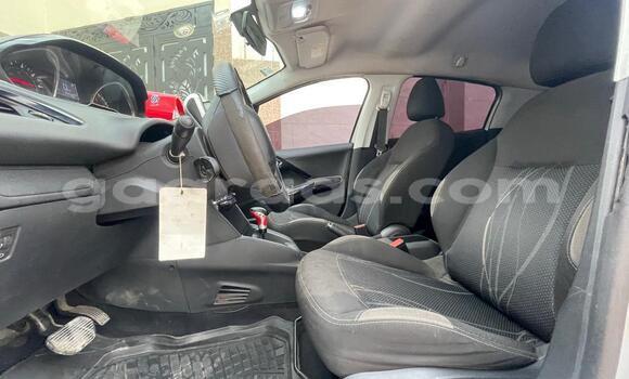 Acheter Occasion Voiture Peugeot 208 Gris à Dakar, Dakar Acheter Occasion Voiture Peugeot 208 Gris à Dakar, Dakar