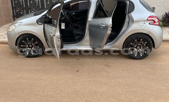 Acheter Occasion Voiture Peugeot 208 Gris à Dakar, Dakar Acheter Occasion Voiture Peugeot 208 Gris à Dakar, Dakar