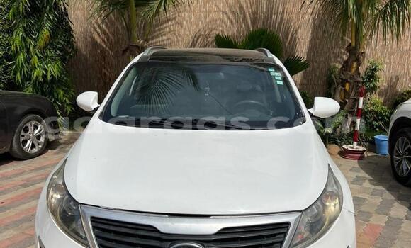 Dieundeu Occasion Kia Sportage White Auto in Dakar in Dakar