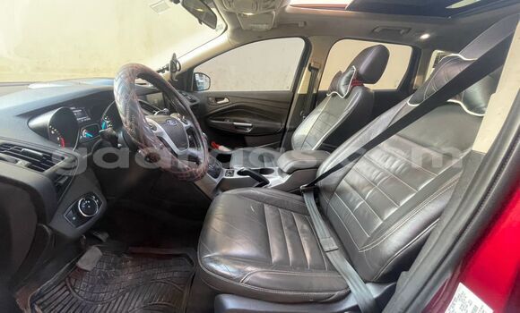 Dieundeu Occasion Ford Escape Red Auto in Dakar in Dakar Dieundeu Occasion Ford Escape Red Auto in Dakar in Dakar