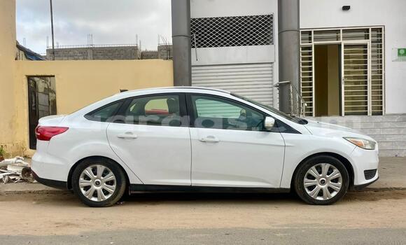 Acheter Occasion Voiture Ford Focus Blanc à Dakar, Dakar Acheter Occasion Voiture Ford Focus Blanc à Dakar, Dakar