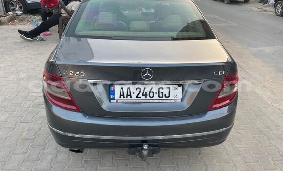 Acheter Occasion Voiture Mercedes‒Benz C-klasse Beige à Dakar, Dakar Acheter Occasion Voiture Mercedes‒Benz C-klasse Beige à Dakar, Dakar