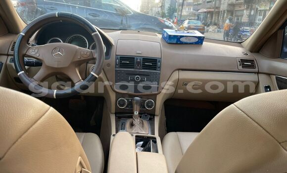 Acheter Occasion Voiture Mercedes‒Benz C-klasse Beige à Dakar, Dakar Acheter Occasion Voiture Mercedes‒Benz C-klasse Beige à Dakar, Dakar