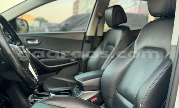 Acheter Import Voiture Hyundai Santa Fe Gris à Dakar, Dakar Acheter Import Voiture Hyundai Santa Fe Gris à Dakar, Dakar