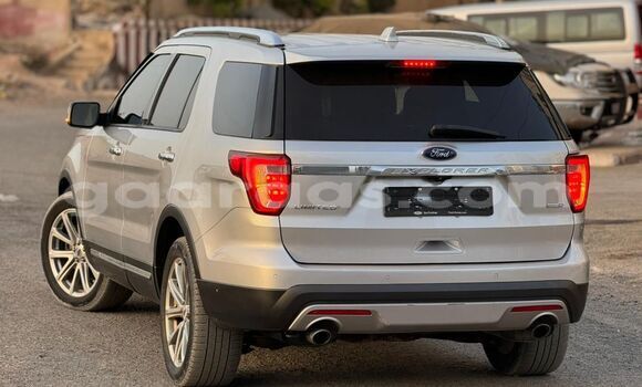 Acheter Import Voiture Ford Explorer Gris à Dakar, Dakar Acheter Import Voiture Ford Explorer Gris à Dakar, Dakar