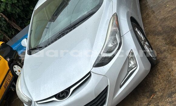 Buy Used Hyundai Elantra Beige Car in Dakar in Dakar Buy Used Hyundai Elantra Beige Car in Dakar in Dakar