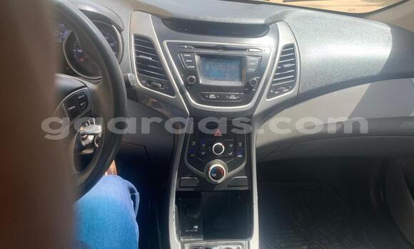 Buy Used Hyundai Elantra Beige Car in Dakar in Dakar Buy Used Hyundai Elantra Beige Car in Dakar in Dakar