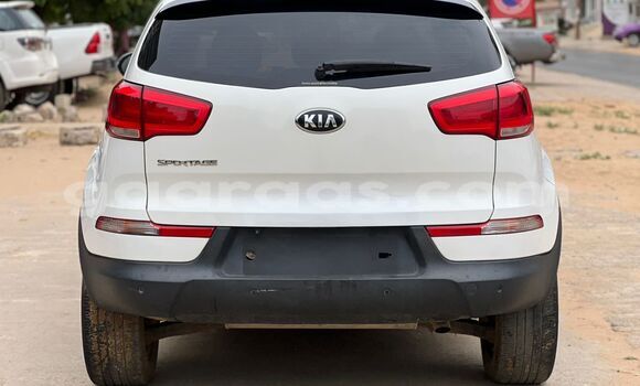 Dieundeu Occasion Kia Sportage White Auto in Dakar in Dakar Dieundeu Occasion Kia Sportage White Auto in Dakar in Dakar
