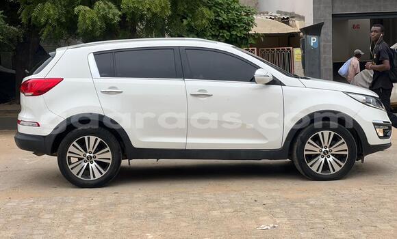 Dieundeu Occasion Kia Sportage White Auto in Dakar in Dakar Dieundeu Occasion Kia Sportage White Auto in Dakar in Dakar
