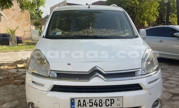 Dieundeu Occasion Citroen Berlingo White Auto in Dakar in Dakar