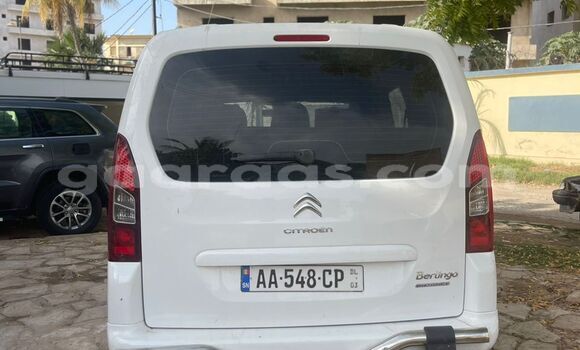Dieundeu Occasion Citroen Berlingo White Auto in Dakar in Dakar Dieundeu Occasion Citroen Berlingo White Auto in Dakar in Dakar