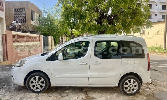Dieundeu Occasion Citroen Berlingo White Auto in Dakar in Dakar Dieundeu Occasion Citroen Berlingo White Auto in Dakar in Dakar