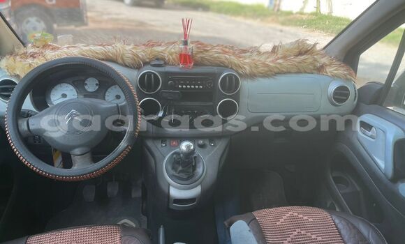 Dieundeu Occasion Citroen Berlingo White Auto in Dakar in Dakar Dieundeu Occasion Citroen Berlingo White Auto in Dakar in Dakar