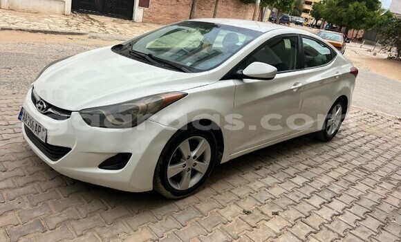Buy Used Hyundai Elantra White Car in Dakar in Dakar Buy Used Hyundai Elantra White Car in Dakar in Dakar
