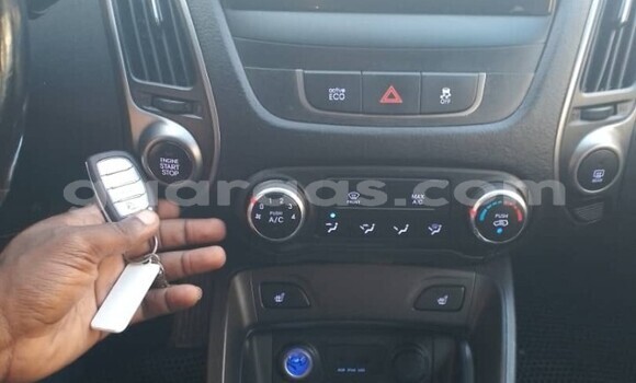 Buy Used Hyundai Tucson White Car in Dakar in Dakar Buy Used Hyundai Tucson White Car in Dakar in Dakar