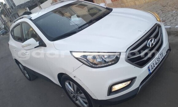 Buy Used Hyundai Tucson White Car in Dakar in Dakar Buy Used Hyundai Tucson White Car in Dakar in Dakar