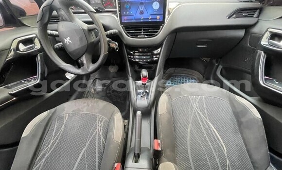 Acheter Occasion Voiture Peugeot 208 Gris à Dakar, Dakar Acheter Occasion Voiture Peugeot 208 Gris à Dakar, Dakar