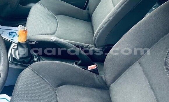 Dieundeu Occasion Renault Clio White Auto in Dakar in Dakar Dieundeu Occasion Renault Clio White Auto in Dakar in Dakar