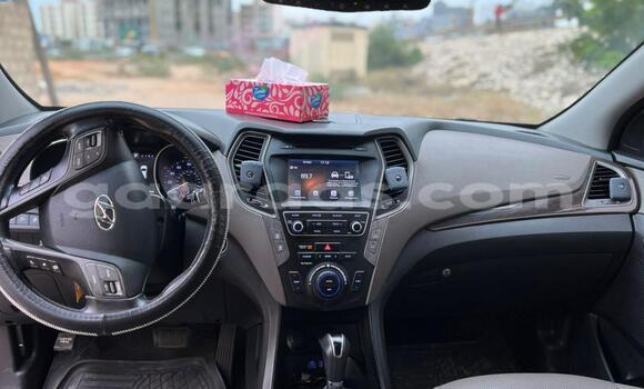 Buy Used Hyundai Santa Fe Silver Car in Dakar in Dakar Buy Used Hyundai Santa Fe Silver Car in Dakar in Dakar