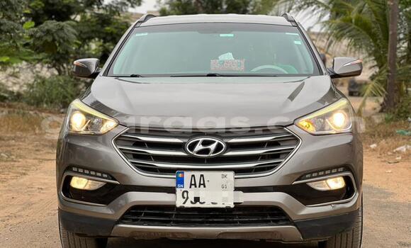 Buy Used Hyundai Santa Fe Silver Car in Dakar in Dakar Buy Used Hyundai Santa Fe Silver Car in Dakar in Dakar