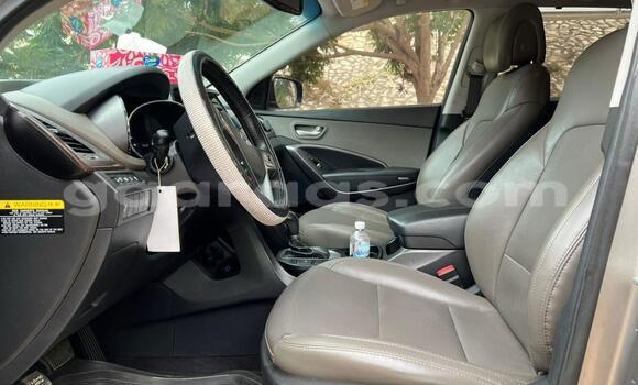 Buy Used Hyundai Santa Fe Silver Car in Dakar in Dakar Buy Used Hyundai Santa Fe Silver Car in Dakar in Dakar