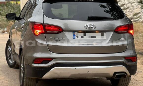 Buy Used Hyundai Santa Fe Silver Car in Dakar in Dakar Buy Used Hyundai Santa Fe Silver Car in Dakar in Dakar