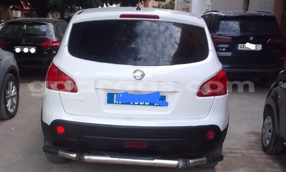 Buy Used Nissan Qashqai White Car in Dakar in Dakar Buy Used Nissan Qashqai White Car in Dakar in Dakar