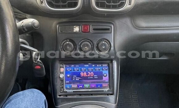 Acheter Occasion Voiture Citroen C3 Picasso Blanc à Dakar, Dakar Acheter Occasion Voiture Citroen C3 Picasso Blanc à Dakar, Dakar