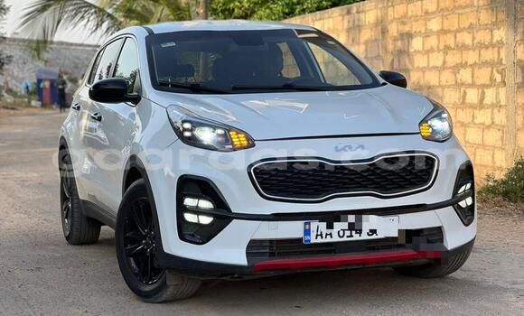 Dieundeu Occasion Kia Sportage White Auto in Dakar in Dakar Dieundeu Occasion Kia Sportage White Auto in Dakar in Dakar