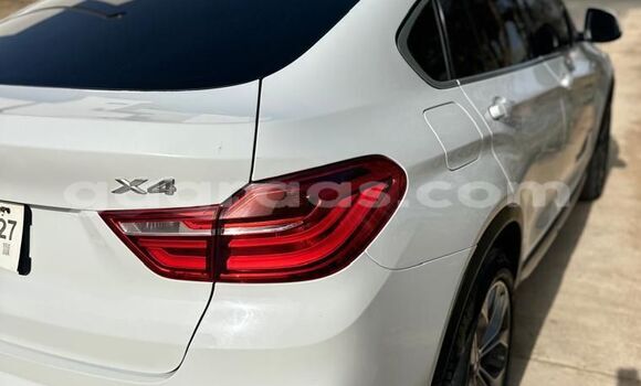 Acheter Occasion Voiture BMW X4 Blanc à Dakar, Dakar Acheter Occasion Voiture BMW X4 Blanc à Dakar, Dakar
