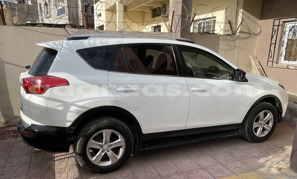 Acheter Occasion Voiture Toyota RAV4 Blanc à Dakar, Dakar Acheter Occasion Voiture Toyota RAV4 Blanc à Dakar, Dakar