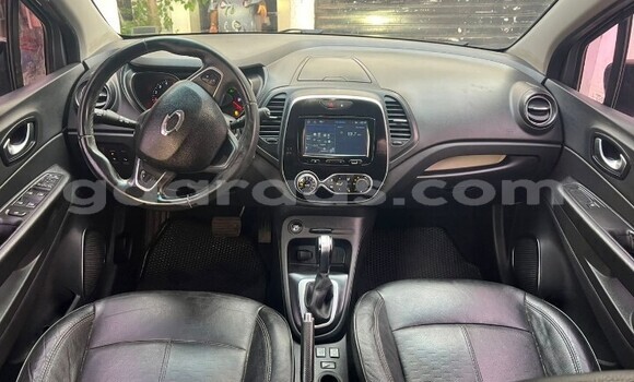 Acheter Occasion Voiture Renault Captur Gris à Dakar, Dakar Acheter Occasion Voiture Renault Captur Gris à Dakar, Dakar