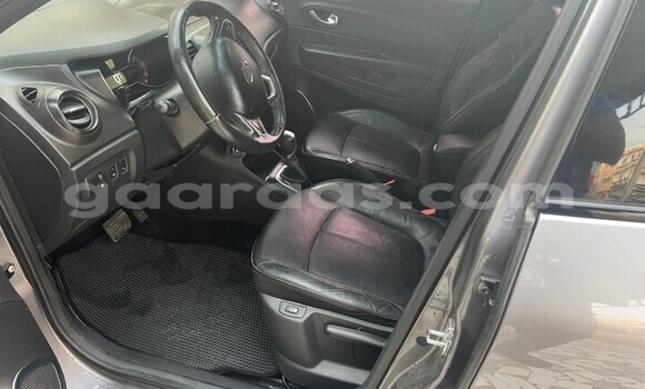 Acheter Occasion Voiture Renault Captur Gris à Dakar, Dakar Acheter Occasion Voiture Renault Captur Gris à Dakar, Dakar