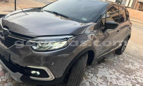 Acheter Occasion Voiture Renault Captur Gris à Dakar, Dakar Acheter Occasion Voiture Renault Captur Gris à Dakar, Dakar