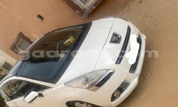 Acheter Occasion Voiture Peugeot 5008 Blanc à Dakar, Dakar Acheter Occasion Voiture Peugeot 5008 Blanc à Dakar, Dakar