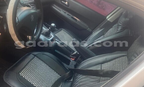 Acheter Occasion Voiture Peugeot 5008 Blanc à Dakar, Dakar Acheter Occasion Voiture Peugeot 5008 Blanc à Dakar, Dakar